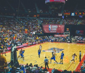 爱游戏在线-篮球最新战报！俄罗斯队迎战瑞士队，球星闪耀，全场焦点无人能挡