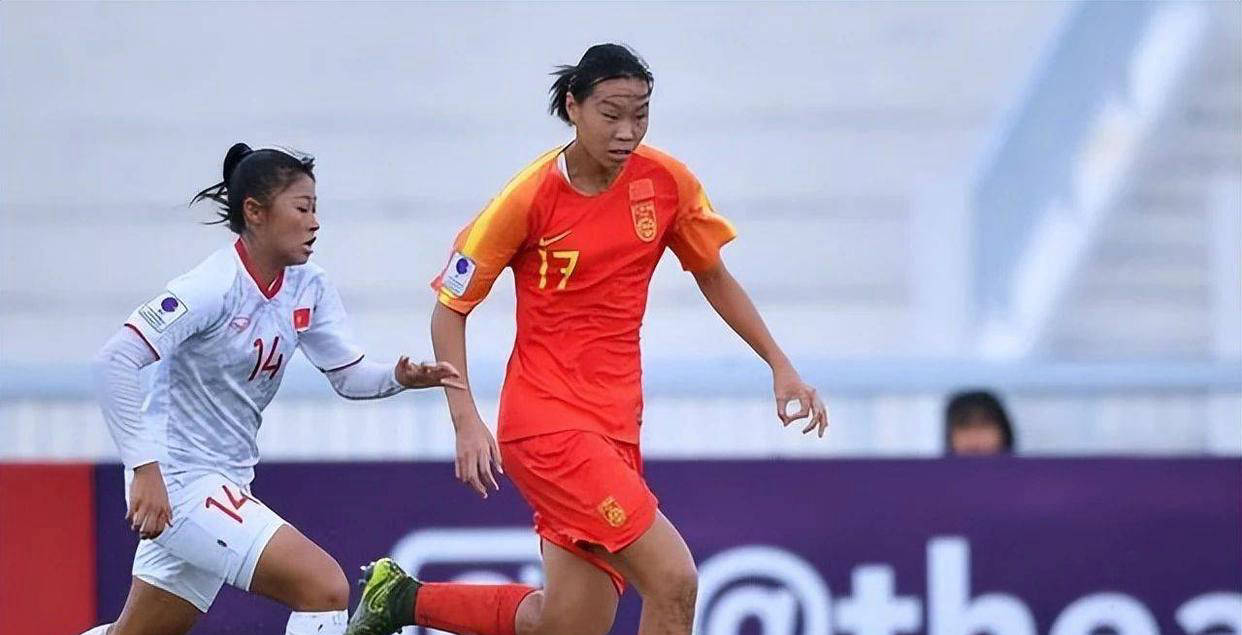关于中国女足备战亚洲女足锦标赛，抢先崭露头角的信息